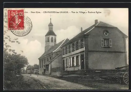 AK Chavannes-les-Grands, Vue du Village, École et Église