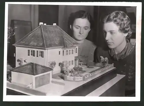 Fotografie Ansicht Berlin, Eigenheim Modellschau Bausparkasse der deutschen Volksbanken 1942