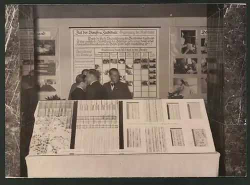 Fotografie Berlin, Ausstellung 50 Jahre Berufsbildung im Buchbinderhandwerk 1938