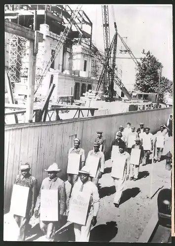 Fotografie Ansicht Washington D.C., Arbeiter-Streik, Afroamerikaner demonstrieren vor der Nationalen Kunstgallerie 1939