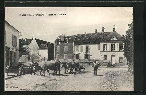 AK Mareuil-sur-Ourcq, Place de la Mairie