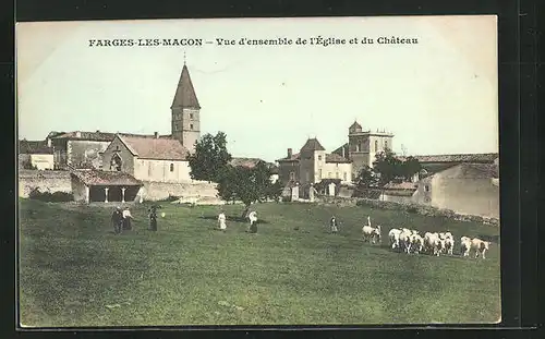 AK Farges-les-Macon, Vue d`ensemble de l`Égliseet du Chateau