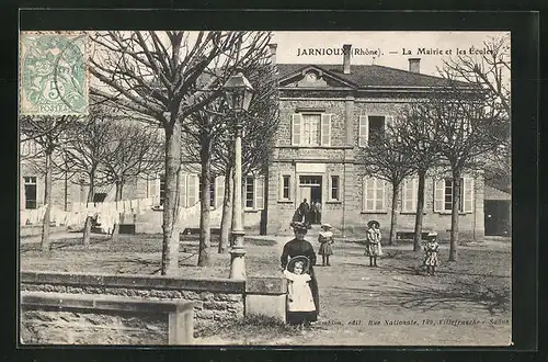 AK Jarnioux, La Mairie et les Écoles