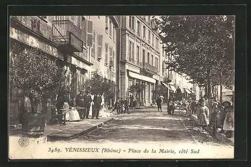 AK Vénissieux, Place de la Mairie, Côté Sud