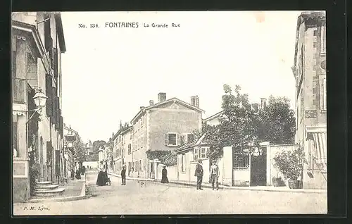 AK Fontaines, La Grande Rue