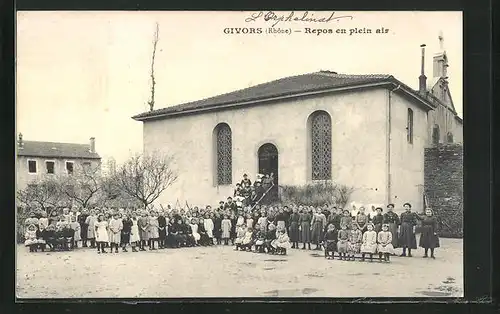 AK Givors, Repos en plein air