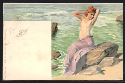 Künstler-AK Frau im durchsichtigen Oberteil auf einem Felsen am STrand, Bademode