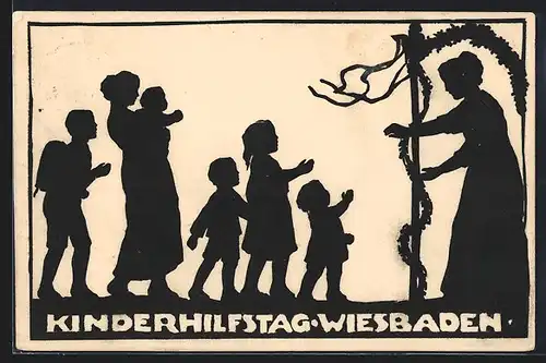 AK Wiesbaden, Kinderhilfstag, Erzieherinnen mit Kindern