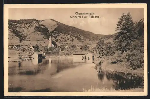 AK Oberammergau, Weiherbad mit Aufacker und Kirche