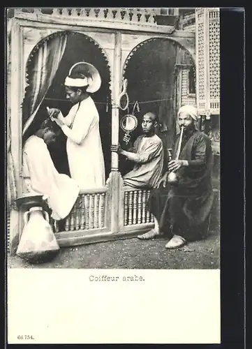 AK arabischer Friseur bei der Arbeit