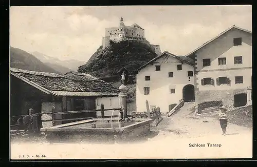 AK Scuol, Dorfpartie mit Blick zum Schloss Tarasp
