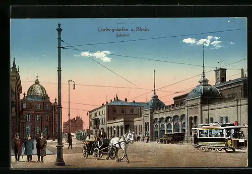 AK Ludwigshafen a. Rhein, Strassenbahn passiert den Bahnhof