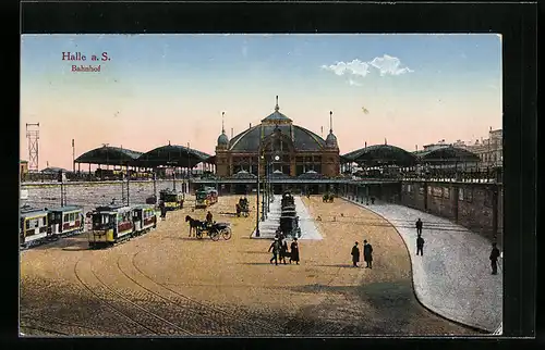 AK Halle a. S., Bahnhof mit Strassenbahnen