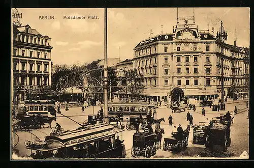 AK Berlin-Tiergarten, Potsdamer Platz mit Strassenbahn