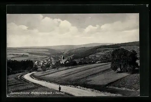 AK Pfaffenwiesbach i. Taunus, Teilansicht mit Kirche