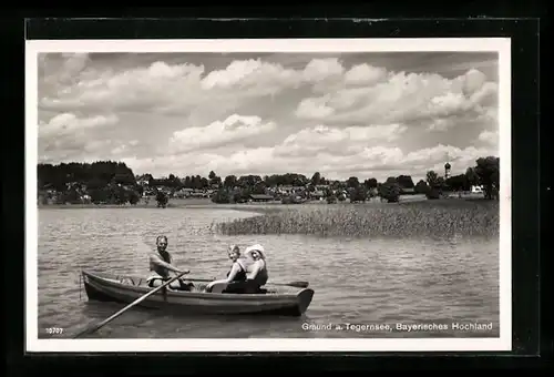 AK Gmund am Tegernsee, Ruderpartie auf dem See