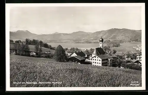 AK Gmund am Tegernsee, Ortsansicht mit Kirche aus der Vogelschau