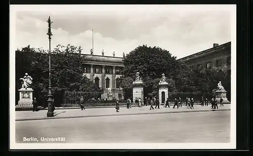 AK Berlin, Universität