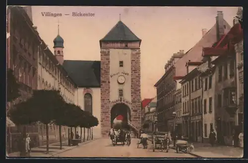 AK Villingen, Strassenpartie mit Bickentor