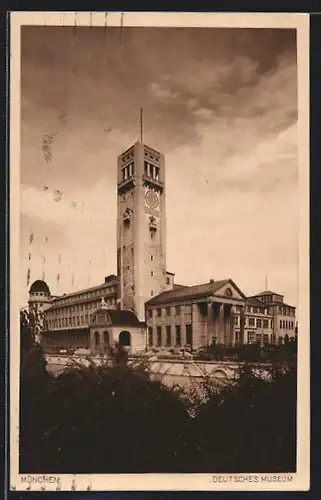 AK München, Teilansicht des Deutschen Museums