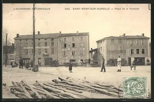 AK Saint-Rémy-sur-Durolle, Place de la Fontaine