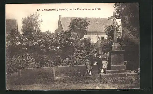 AK La Garandie, la Fontaine et la Croix