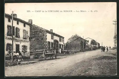 AK Camp de la Fontaine du Berger, Les Hotels