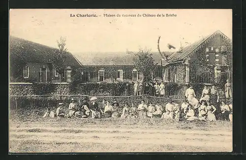 AK La Charlerie, Maison de vacances du Château de la Briche