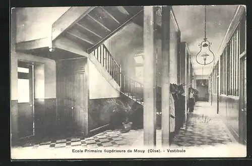 AK Mouy, Ecole Primaire Superieure, Vestibule