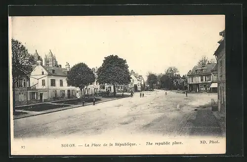 AK Noyon, la Place de la République