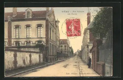 AK Méru, Rue Voltaire, les Ecoles