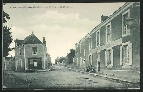 AK Le Breil-sur-Mérize, Carrefour du Dauphin