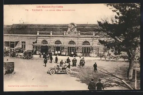 AK Tarbes, La Gare des Voyageurs, Reisebahnhof mit Leuten
