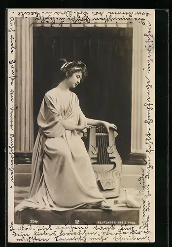 Foto-AK Atelier Reutlinger, Paris: Junge Frau mit Lyra