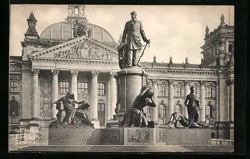 AK Berlin, Bismarck-Denkmal vor dem Reichstagsgebäude