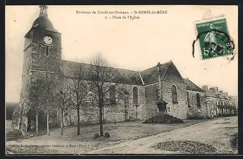 AK Saint-Denis-de-Méré, Place de l`Eglise