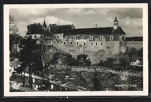 AK Raabs a. d. Thaya, Ortspartie mit Schloss