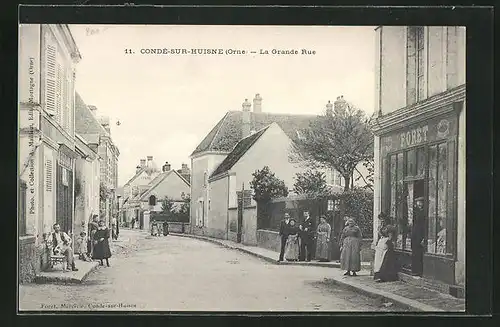 AK Condé-sur-Huisne, La Grande Rue