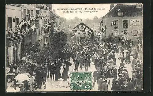 AK Le Mesle-sur-Sarthe, Festival de Musique, Défilé des Sociétés, Faubourg Loyer