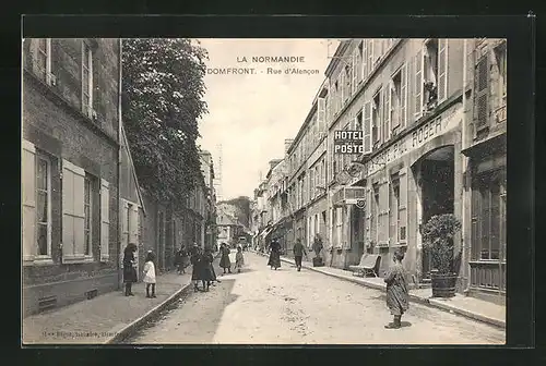 AK Domfront, Rue d`Alencon, Strassenpartie