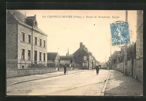 AK La Chapelle-Moche, Route de Domfort, Mairie