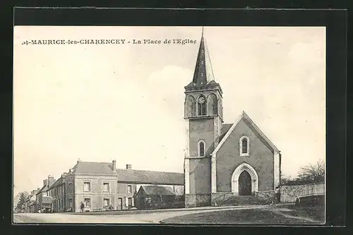 AK St-Maurice-les-Charencey, La Place de l`Église