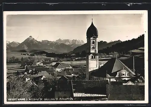 AK Nesselwang, Nesselwang mit Säugling und Zugspitze