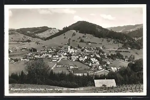 AK Oberstaufen /bayer. Allgäu, Ortsansicht mit Kirche