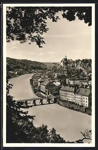 AK Burghausen a. d. Salzach, Uferpartie mit Kirche und Brücke