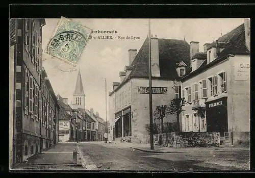 AK Varennes-sur-Allier, Bourbonnais, Rue de Lyon