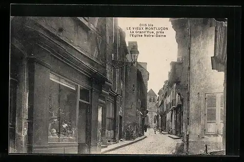 AK Montlucon, La Grand`Rue, près l`Eglise Notre-Dame