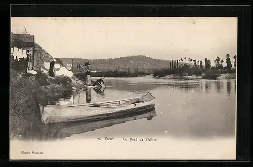 AK Vichy, Le Bord de l`Allier