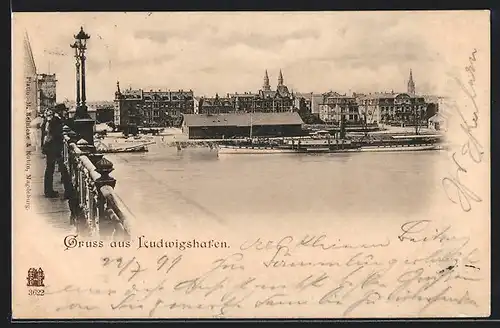 AK Ludwigshafen a. Rh., Blick von der Rheinbrücke zur Stadt