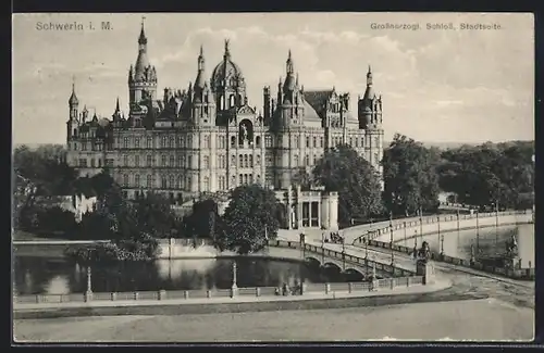 AK Schwerin i. M., Grossherzogliches Schloss, Stadtseite
